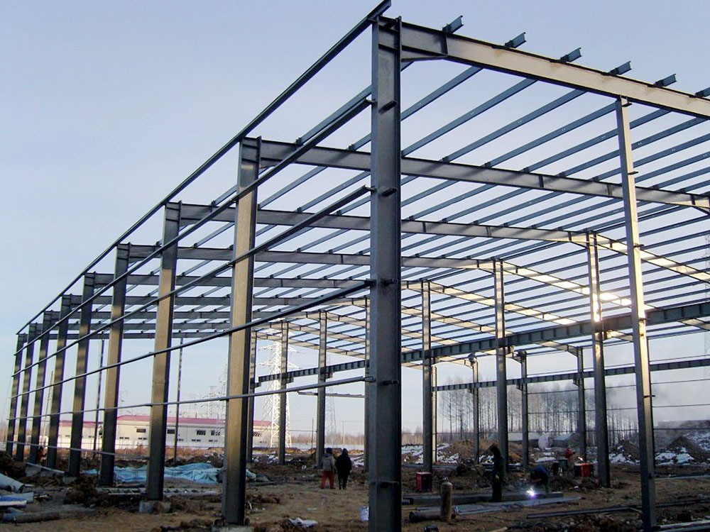 Prefabricated steel building frame